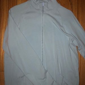 Light weigh zip up jacket